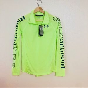 Girls Under Armour top